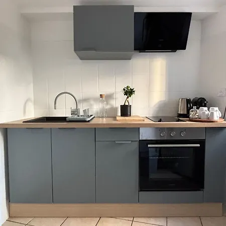 L'escapade Apartment *